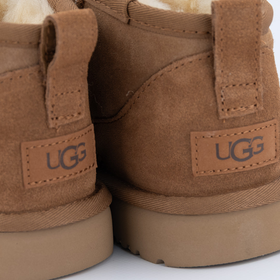 STIVALI UGG CLASSIC ULTRA MINI